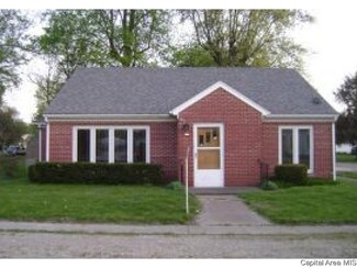 213 W Wilson, Bluffs, IL 62621