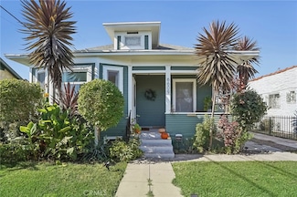6609 Raymond Ave, Los Angeles, CA 90044