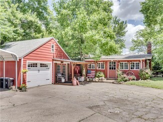 4161 Stump Ave SW, Navarre, OH 44662