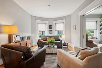 21 Grovenor Rd Unit 3, Jamaica Plain, MA 02130