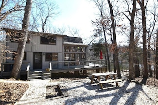 856 Aspen Lake Dr, Innsbrook, MO 63390