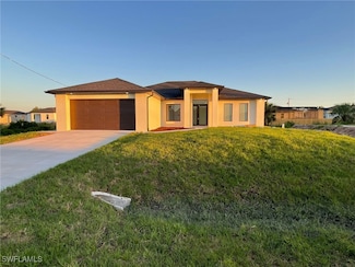 3211 33rd St SW, Lehigh Acres, FL 33976