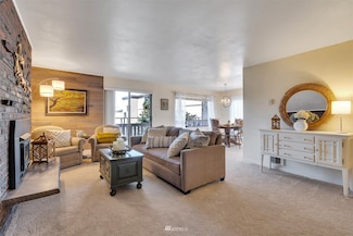1110 5th Ave S Unit 204, Edmonds, WA 98020