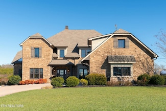 227 Starboard Dr, Lenoir City, TN 37772