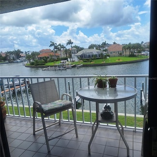 719 Pinellas Bayway S Unit 203, Saint Petersburg, FL 33715