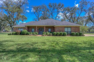 5705 Sumner Ln, Bossier City, LA 71112