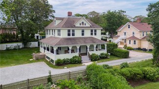 18 Mathewson St, Narragansett, RI 02882