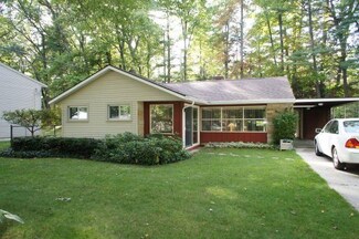 212 Huron St, Traverse City, MI 49686