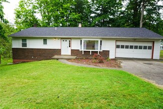 9 Deborah Dr, Apalachin, NY 13732