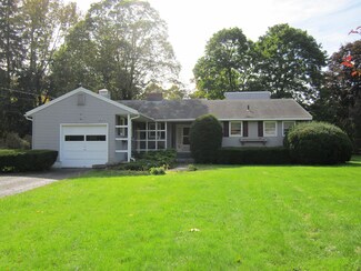 15 Haley St, Williamstown, MA 01267