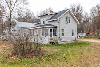 82 Howard St, Winchester, NH 03470