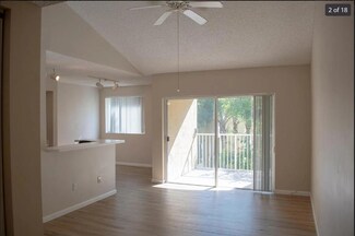 2600 S University Dr Unit 314, Davie, FL 33328