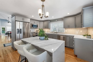 84 Hawthorne Village Rd Unit U414, Nashua, NH 03062