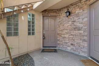 3235 E Camelback Rd Unit 124, Phoenix, AZ 85018
