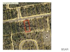 9 Gap Blvd, Chipley, FL 32428