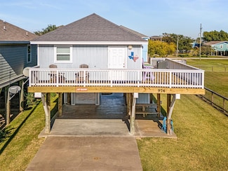 974 Kahla Dr, Crystal Beach, TX 77650