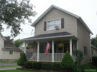 55 Perry Ave, Warsaw, NY 14569