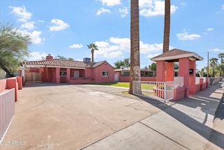 2741 E Brill St, Phoenix, AZ 85008