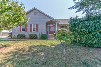 8141 Alexandra Ln, Newburgh, IN 47630