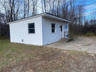 660 County Route 1 Unit 5 Cottage, Oswego, NY 13126