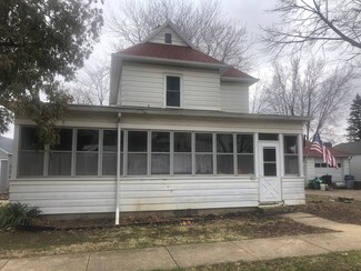 203 E Franklin St, Carlock, IL 61725