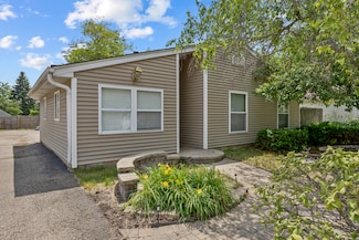 91 Rockledge Dr, Romeoville, IL 60446
