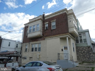 5763 N Woodstock St, Philadelphia, PA 19138