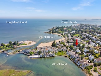 216 Hillspoint Rd, Westport, CT 06880