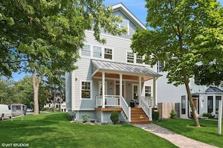 2343 Hastings Ave, Evanston, IL 60201