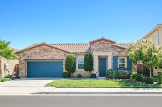 2545 E Warwick Ave, Fresno, CA 93720