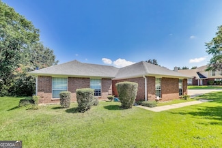 25 Carrera Rd, Stockbridge, GA 30281