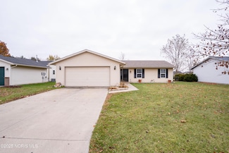 1614 Colonial Ln, Bryan, OH 43506