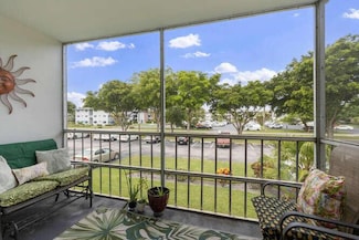 1000 Hillcrest Ct Unit 214, Hollywood, FL 33021