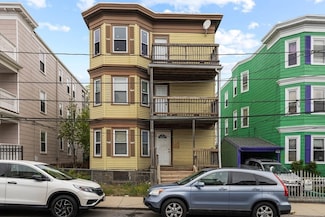 15 Groom St, Dorchester, MA 02125
