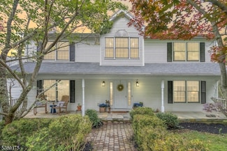 167 Buffalo Hollow Rd, Glen Gardner, NJ 08826