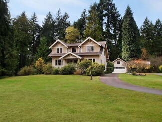 18725 Ballinger Way NE, Lake Forest Park, WA 98155