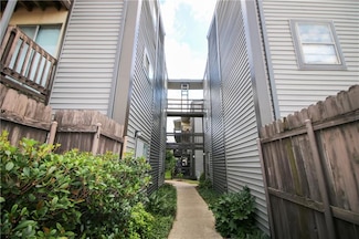 2301 Edenborn Ave Unit 307, Metairie, LA 70001