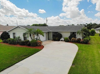 3206 SE Otis Ln, Port Saint Lucie, FL 34984