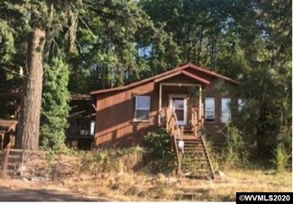 25021 W Brush Creek Rd, Sweet Home, OR 97386