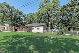 176 Forest Ln, Gun Barrel City, TX 75156
