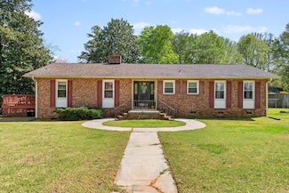 123 Pine Cir, Greenwood, SC 29649