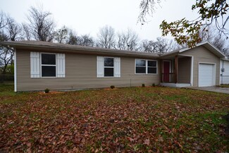 642 S Belcrest Ave, Springfield, MO 65802