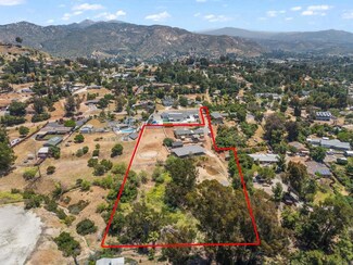 11464 Pinehurst Dr, Lakeside, CA 92040