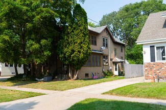 222 W 16th Ave, Oshkosh, WI 54902