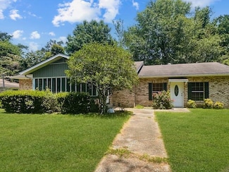 1561 Section Line Rd, Picayune, MS 39466