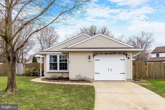 105 Goldfinch Ct, Swedesboro, NJ 08085