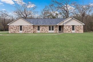 36044 Highway 105, Sour Lake, TX 77659