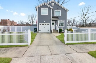 115 Clayton St, Springfield, MA 01107