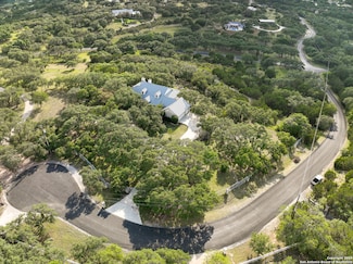 7424 Secretariat Ln, Boerne, TX 78015
