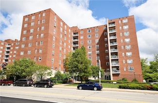 4625 Fifth Ave Unit 202, Pittsburgh, PA 15213